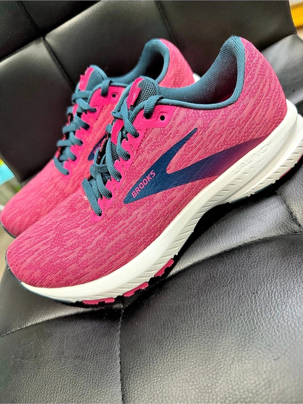 Brooks Launch 7 Women's Athletic Shoes Pink & Blue US 7.5